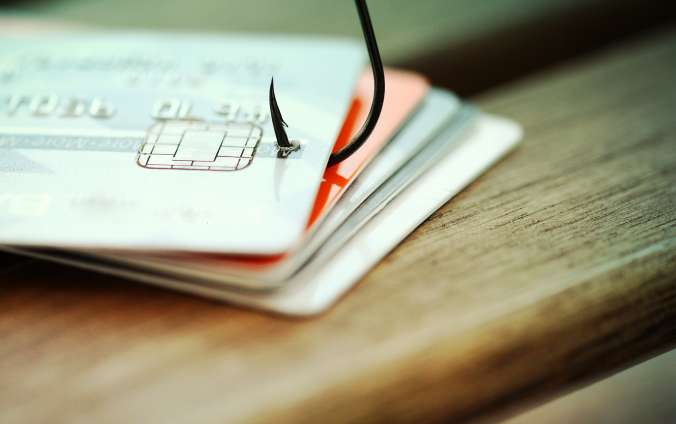 Kreditná karta a phishingový útok