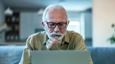 seniori a postupy pri podvodoch ilustračný obrázok ESET