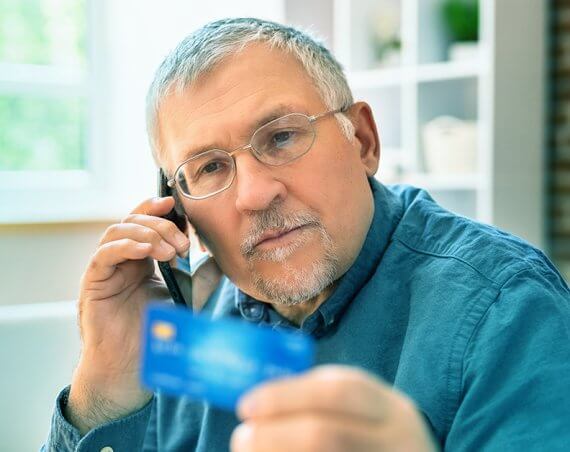 seniori a platenie náhľadový obrázok ESET